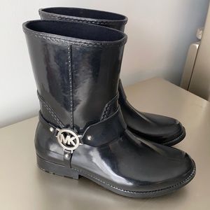 Black MK Short rain boots size 8